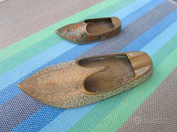 Posacenere vintage in ottone a forma di pantofola