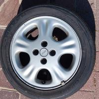 4 Cerchi in lega da 15 " FIAT 4 fori di fissaggio