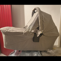 Nuna Navicella Triv   Si aggancia in modo semplice