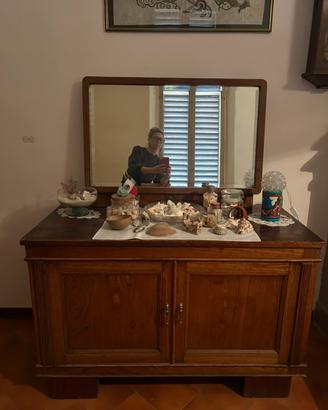 CREDENZA BASSA CON SPECCHIERA