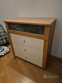 Cassettiera. 4 cassetti