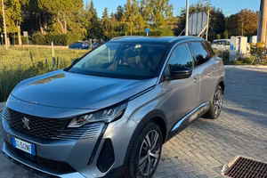 Peugeot 3008 hybrid 225 e-eat8 Allure