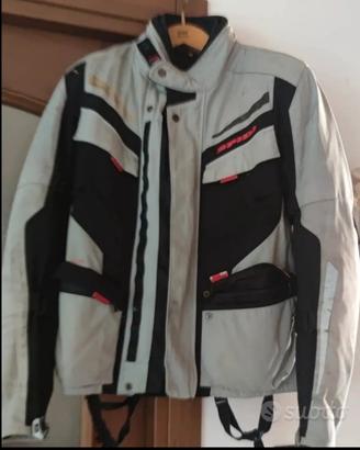 giàche e pantaloni moto