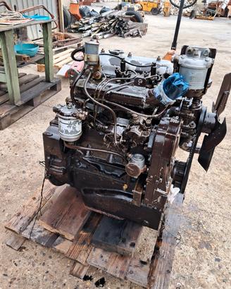 Trattore fiat 550 640 480 motore usato