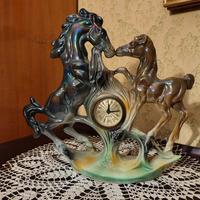 Orologio antico cavalli