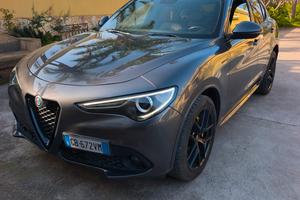 Alfa Romeo Stelvio Veloce Q4 - 210 cv