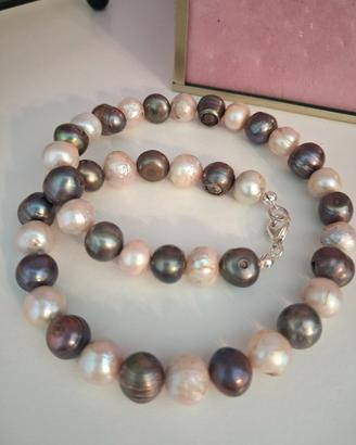 collana di perle naturali bianche e grugio