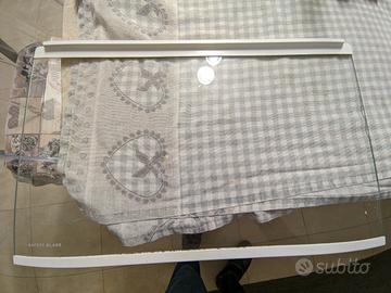 frigorifero per pezzi interni di ricambio e termos