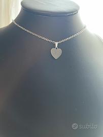 Collana con incisione