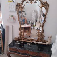 Piccola specchiera +Toilette con specchiera 