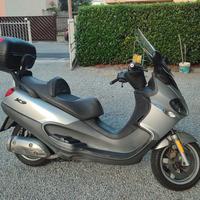 PIAGGIO X9 500