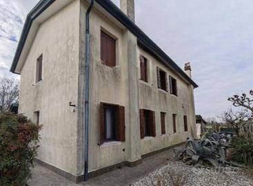 Immobile in asta di 105 m² con 4 locali a Mira