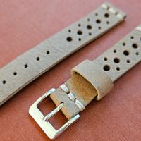 cinturino artigianale in pelle per orologio 