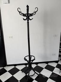 Appendiabiti in legno