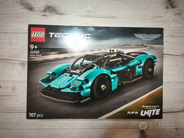 Lego Tecnic Aston Martin Valkyrie 42208