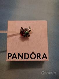 Pandora charm stich con rosa