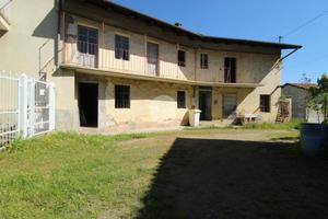 CASA SEMINDIPENDENTE A SOMMARIVA PERNO
