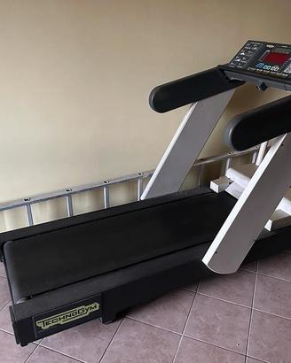 tapis roulant Technogym 