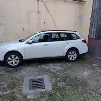 Subaru outback 2.5 gpl manuale