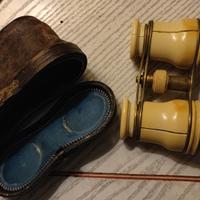 binocolo da teatro antico 