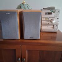 stereo DVD mangiacassette radio dotato di telecoma