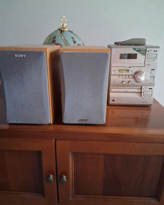 stereo DVD mangiacassette radio dotato di telecoma