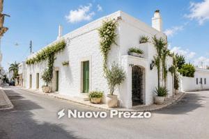 Immobile di 236 m² con 5 locali a Cursi
