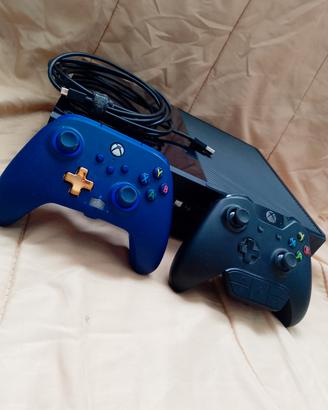 Xbox One + Kinect + 2 Controller + 6 Giochi