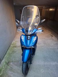 Scooter Honda sh125 04.24 come nuovo blu!!