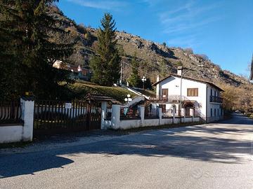 Villa a Tagliacozzo (AQ) mq.200 ca