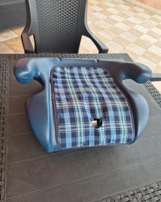 Seggiolino rialzo per auto