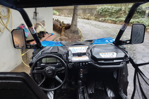 Can am Maverick trail