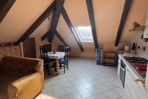 Bilocale Mansardato - Arredato - Zona Barca