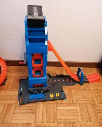 Hot Wheels Mega Garage 