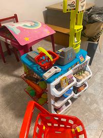 Supermercato giocattolo con carrello, frutta cassa