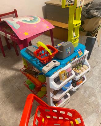 Supermercato giocattolo con carrello, frutta cassa