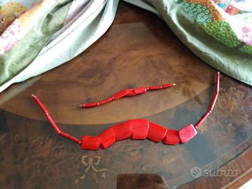 Collaba cubana con bracciale rosso