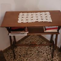 Consolle Vintage Anni 60 con Ripiano – Mobiletto