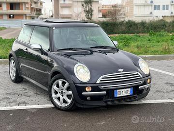 Mini cooper 1.4d parkline tetto panoramico