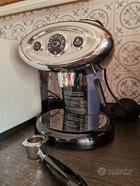 macchina caffè illy