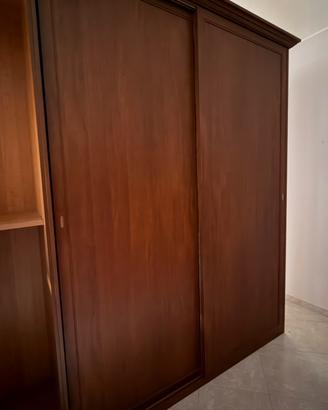 Armadio Angolare in Legno di Mobilificio