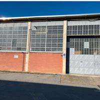 Capannone uso deposito - magazzino