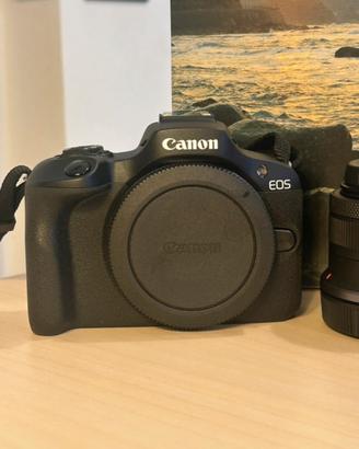 Iit Canon eos R100