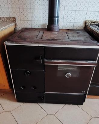 Termocucina a legna Deville