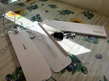 Apple Watch serie 4 in acciaio 44 mm