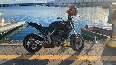 Honda cb 1000 r