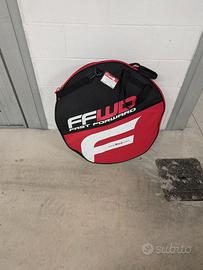 Coppia di ruote in carbonio