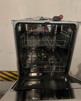 Lavastoviglie Electrolux e Lavatrice Beko