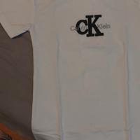 t-shirt  Calvin Klein 