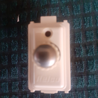 Interruttore con regolatore